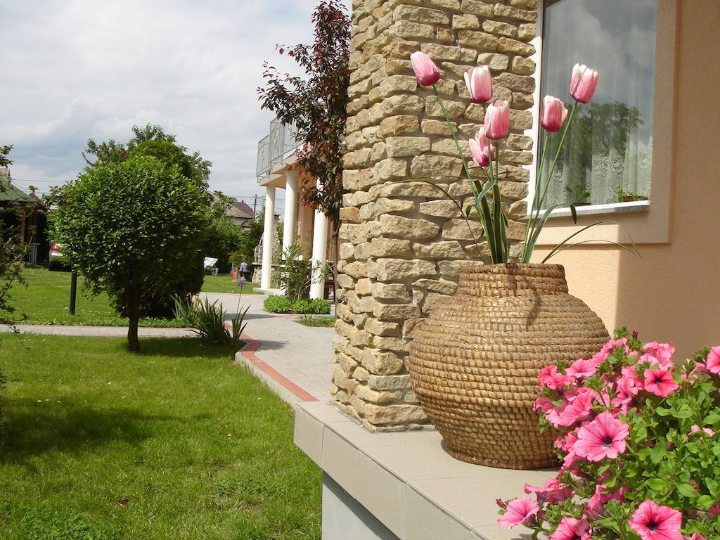 Villa Monika Keszthely Buitenkant foto
