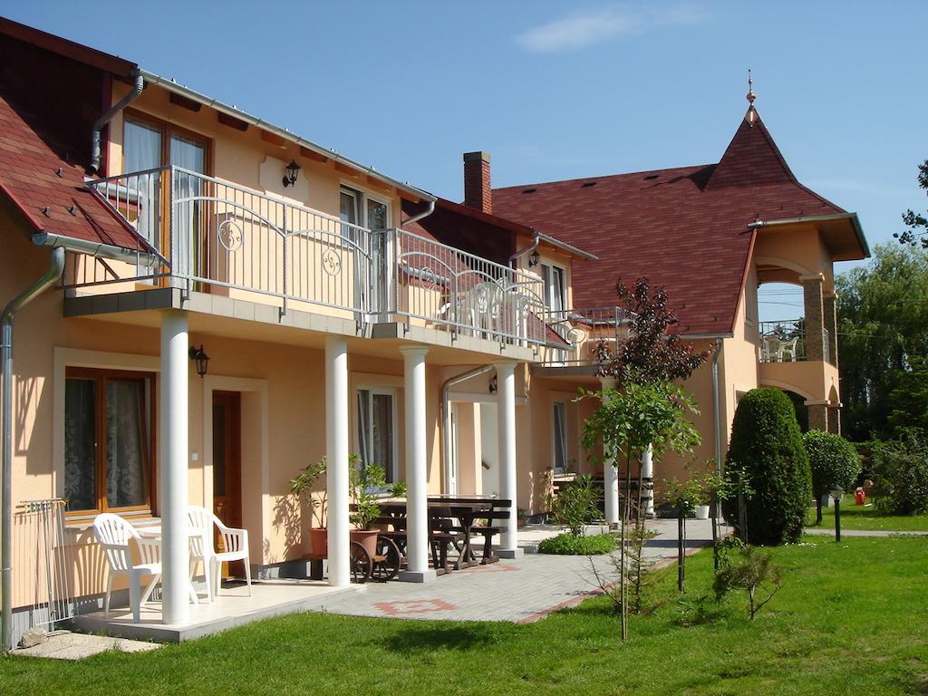 Villa Monika Keszthely Buitenkant foto