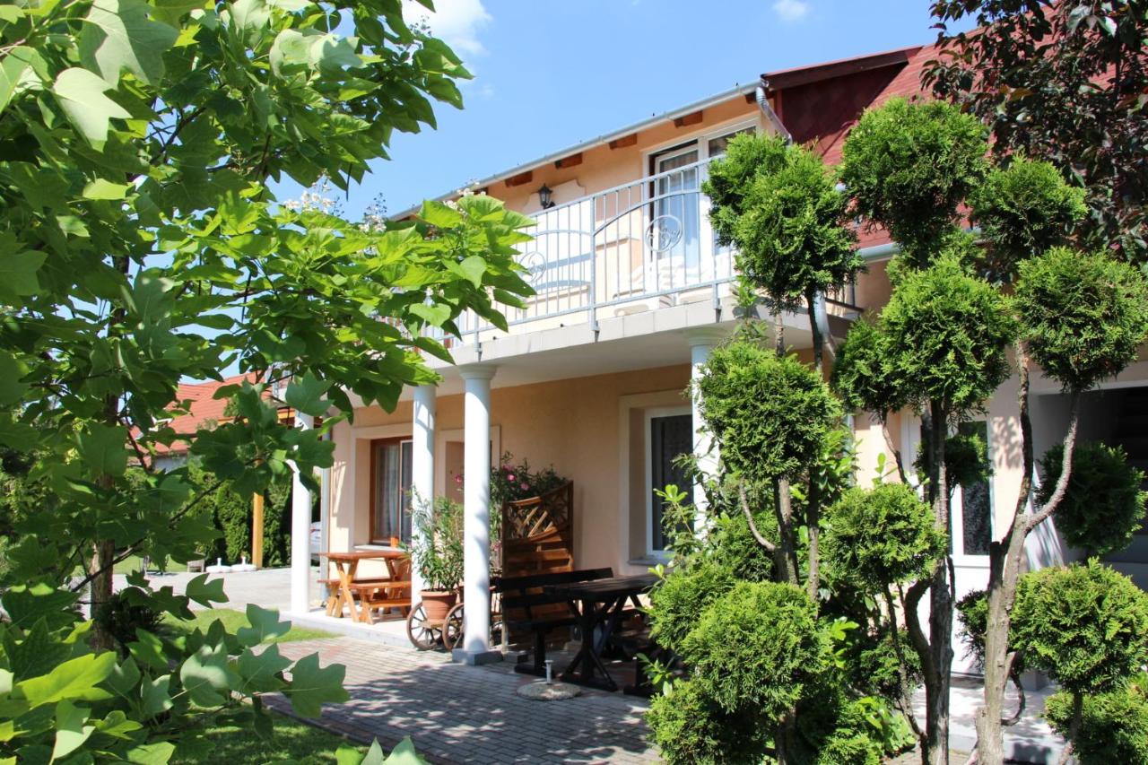 Villa Monika Keszthely Buitenkant foto